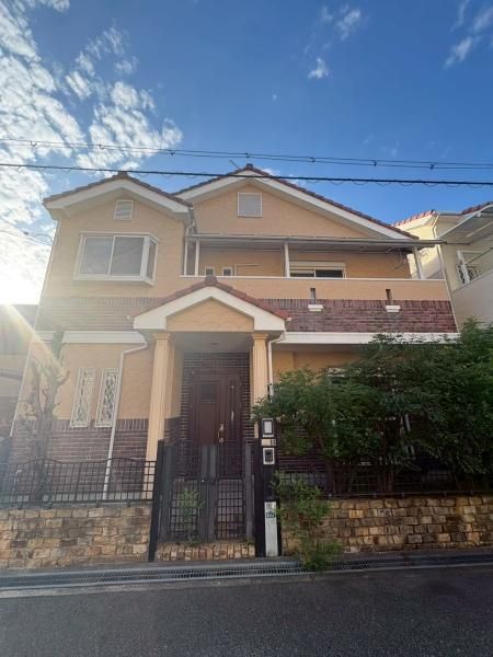 4LDK Detached House for Sale in Matsubara, Osaka - Thumbnail 3