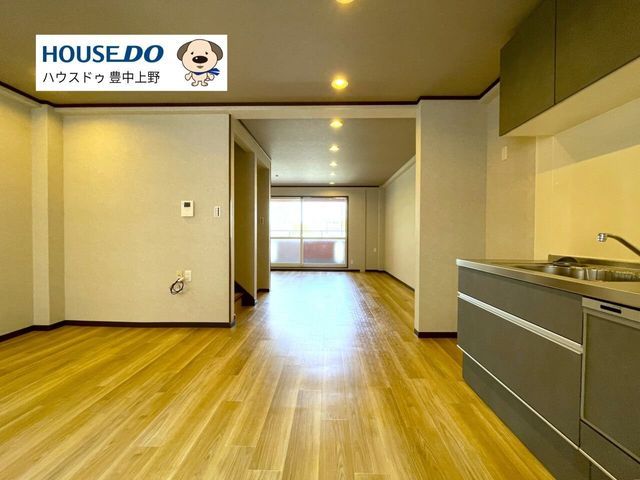 4LDK Renovated House in Toyonaka, Osaka - 116 sqm - Thumbnail 2