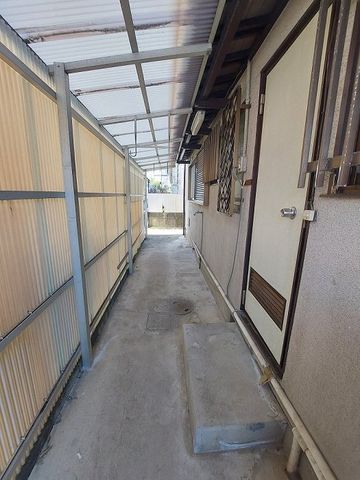 Renovated 6DK House with Garage & Garden in Kumatori, Osaka - Thumbnail 2