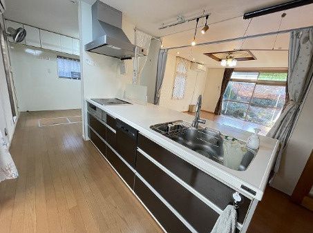 Renovated 5SLDK House with Garden in Shijonawate, Osaka - Thumbnail 3