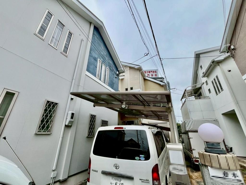 Renovated 3LDK Detached House Near JR Ootori Station, Sakai - Thumbnail 2