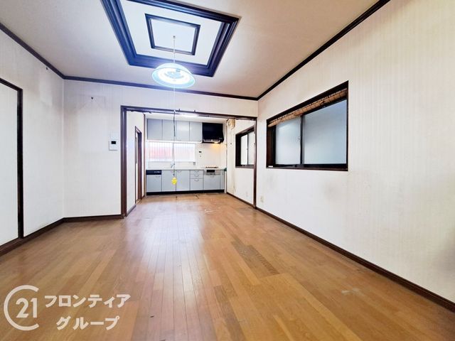 Renovated 3LDK House for Sale in Higashi-Osaka, Osaka - Thumbnail 4