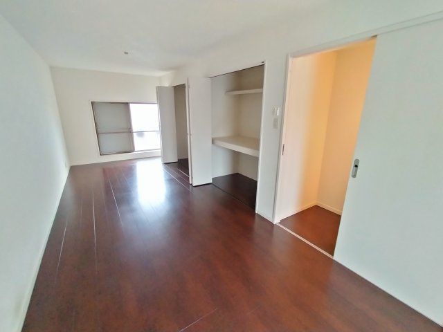 Used Terraced House 1DK in Ikuno-ku, Osaka - 69m² - Thumbnail 4