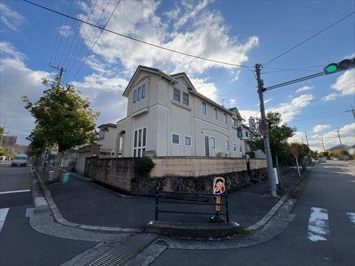 4LDK Detached House for Sale in Osaka Sayama, Osaka - Thumbnail 2