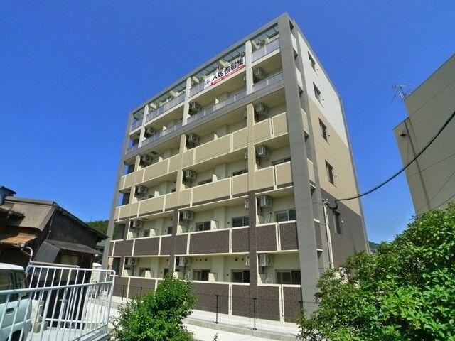 1R Apartment for Rent in Wakamatsu-ku, Kitakyushu - 31.24 sqm - Thumbnail 2