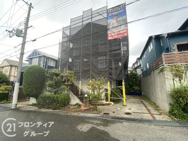 4LDK House with Garden Terrace for Sale in Kobe Suma Ward - Thumbnail 2