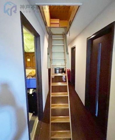 5SLDK Detached House for Sale in Akashi, Hyogo - 297.39 sqm Land - Thumbnail 2