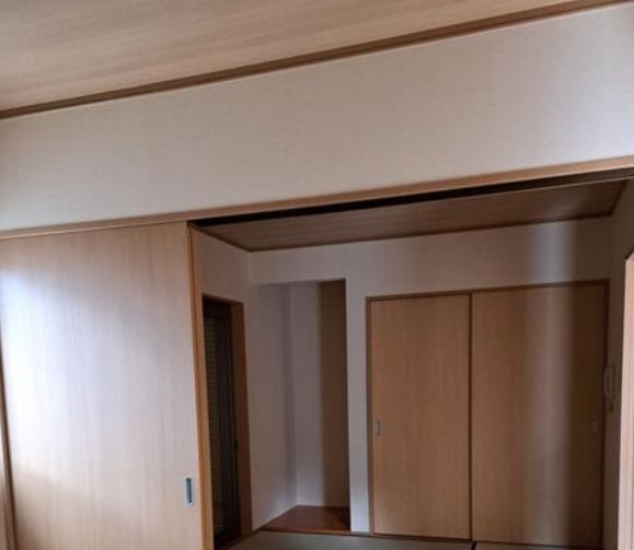Renovated 5DK House in Iwade, Wakayama - 105 sqm - Thumbnail 2