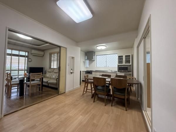 5LDK Detached House for Sale in Kawachinagano, Osaka - Thumbnail 2