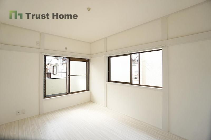 Renovated 4DK House near Toyonaka Station, Osaka - Thumbnail 3