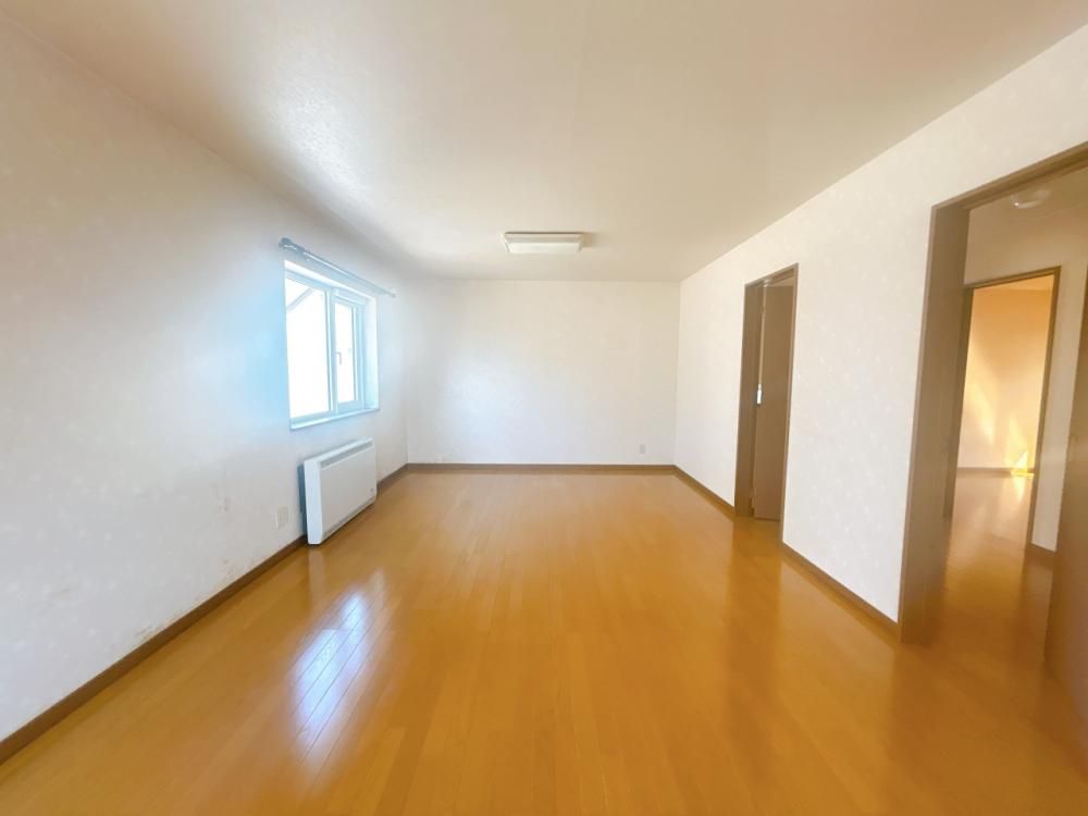 4LDK Detached House for Sale in Higashikagura, Hokkaido - Thumbnail 4