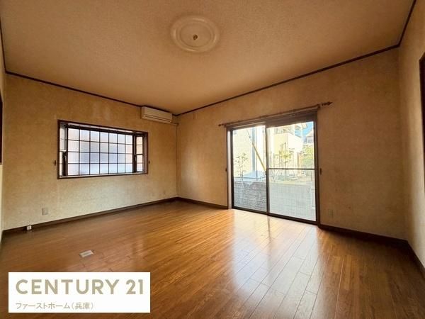 4LDK House for Sale in Himeji, Hyogo - 99.36 sqm - Thumbnail 4