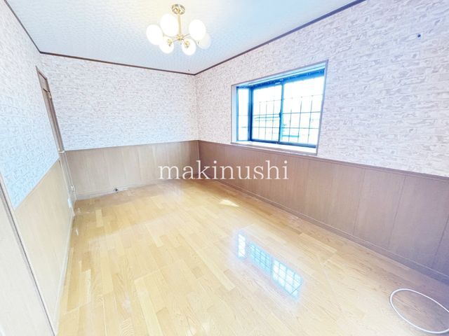 4LDK Detached House for Sale in Kashiwara City, Osaka - Thumbnail 4