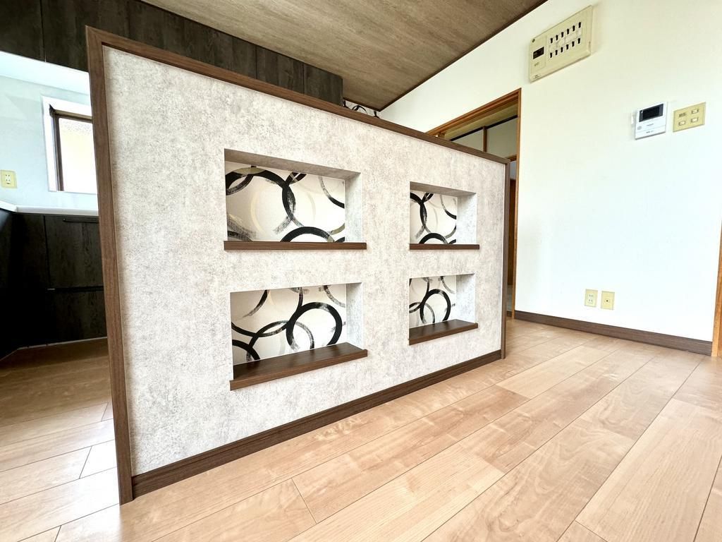 Renovated 6LDK House in Iwade, Wakayama – 186 sqm - Thumbnail 3