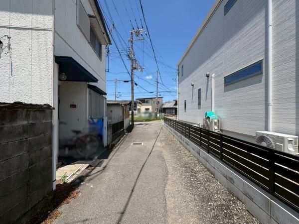 3DK House for Sale in Wakayama City Near Miyamae Station - Thumbnail 4