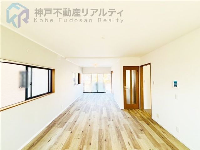 3LDK Detached House for Sale in Deai, Kobe Nishi Ward - Thumbnail 3