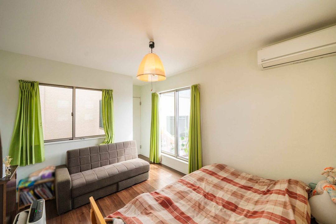 4LDK Detached House for Sale in Kyotanabe, Kyoto - Thumbnail 2