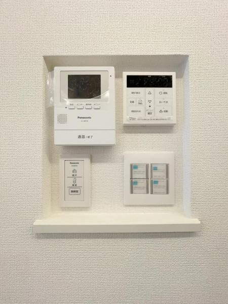 Renovated 4LDK House for Sale in Matsubara, Osaka - Thumbnail 2