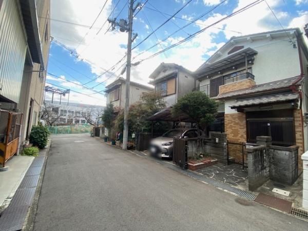 4LDK Detached House for Sale in Neyagawa, Osaka - Thumbnail 3