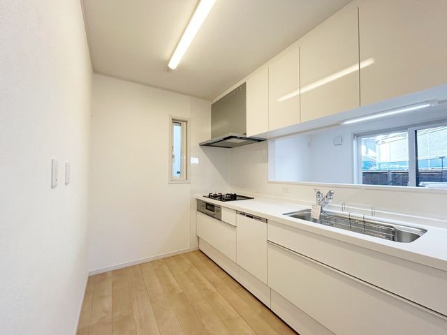 Modern 3LDK House in Toyonaka, Osaka - 87.64m² - Thumbnail 4