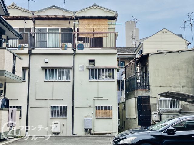 3DK House for Sale in Kadoma City, Osaka - 12 Min Walk to Station - Thumbnail 2