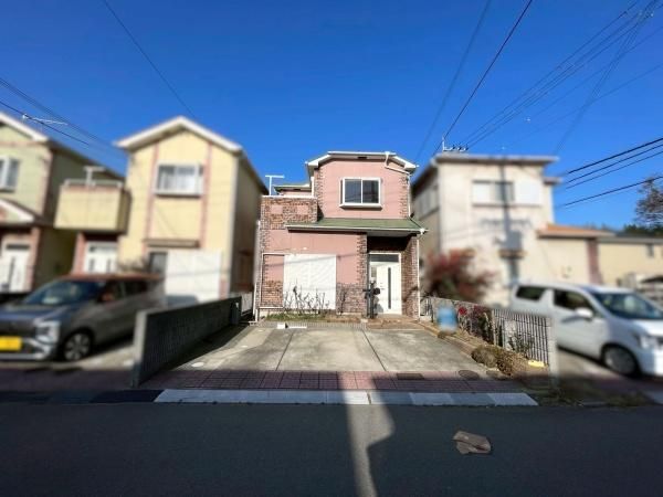 4LDK House for Sale in Wakayama City Near Nishinosho Station - Thumbnail 3