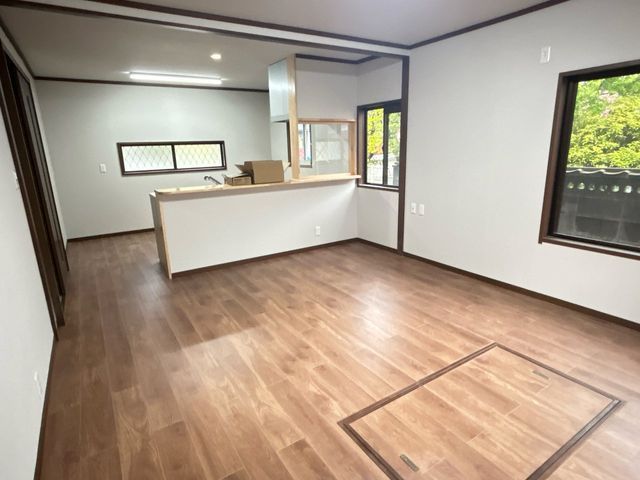 Renovated 6LDK House in Tsuruga, Fukui with Parking - Thumbnail 4