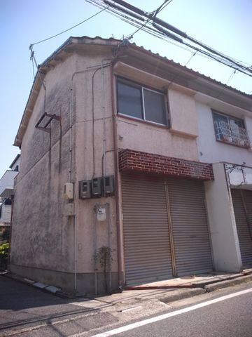 2DK Terrace House for Sale near Shishibashi Station, Sakai - Thumbnail 2