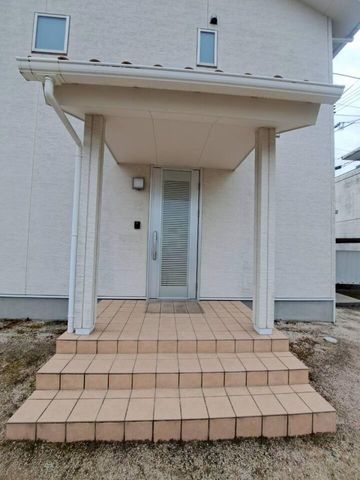 4SLDK Solar-Powered Family Home in Hofu, Yamaguchi - Thumbnail 2