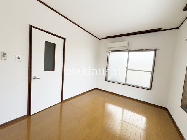 4DK Wooden House for Sale in Osaka Sayama, Near Takidani Station - Thumbnail 3