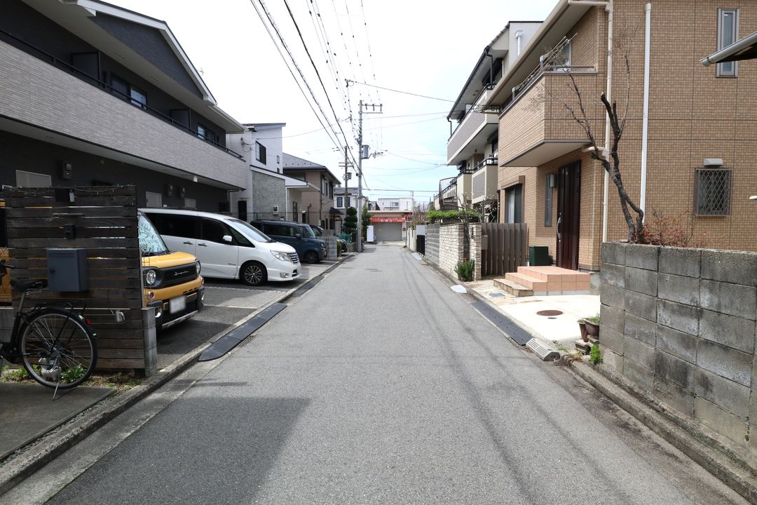 Modern Muji-Style House for Sale in Amagasaki, Hyogo - Thumbnail 2