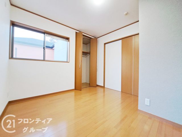 Renovated 4LDK House for Sale near Fukai Station, Sakai, Osaka - Thumbnail 2