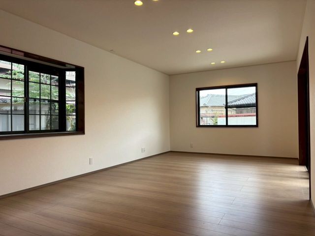 4SLDK Detached House for Sale in Suzuka, Mie - 160.64 sqm - Thumbnail 3
