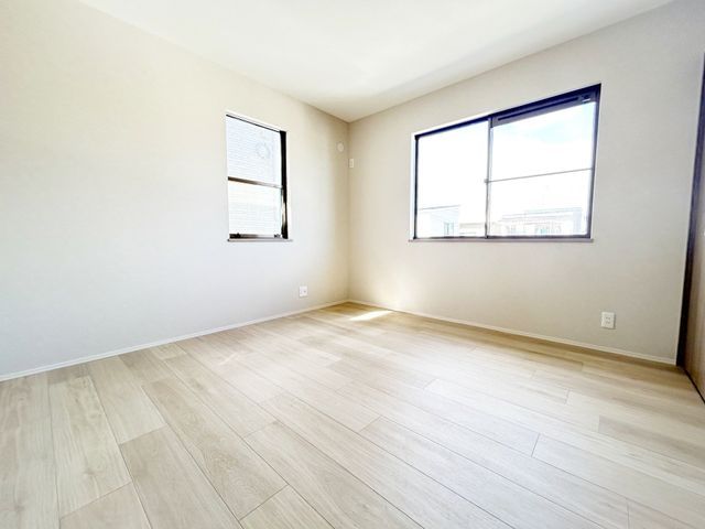 3LDK Detached House for Sale in Ibaraki City, Osaka - Thumbnail 2