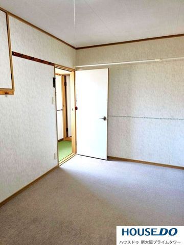 4DK Steel-Framed House for Sale in Higashi-Osaka, Osaka - Thumbnail 2