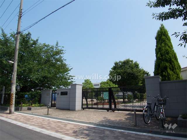 3DK Detached House for Sale near Suita Station, Osaka - Thumbnail 4