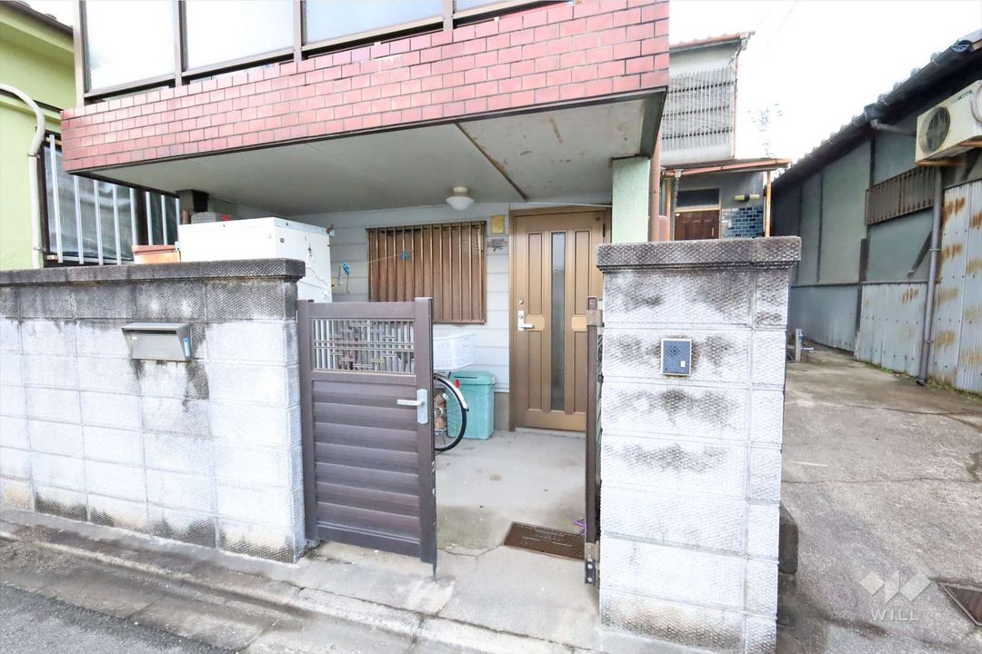 3DK Detached House for Sale near Suita Station, Osaka - Thumbnail 2