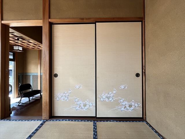 8DK+S Hilltop Family House with Sunny Garden in Kuwana, Mie - Thumbnail 3