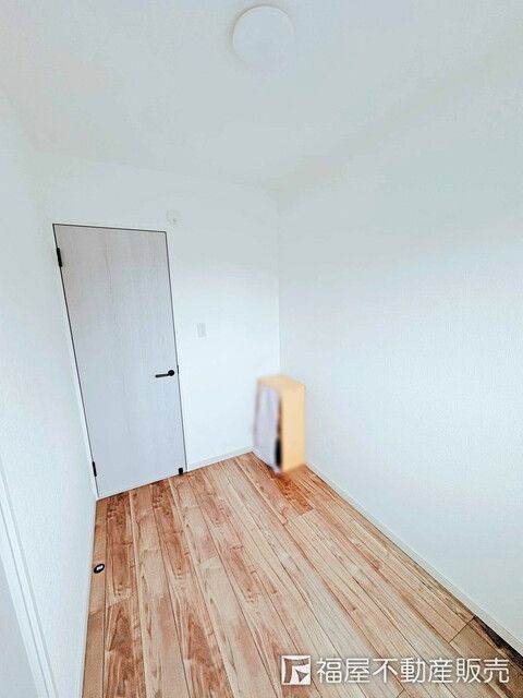 Modern 4LDK House for Sale in Osaka Sayama, Near Kongo Station - Thumbnail 2