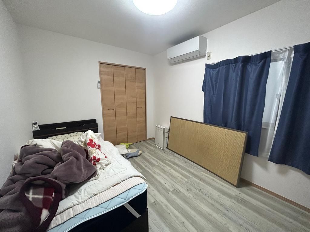 4LDK Detached House for Sale Near Kongo Station, Osaka Sayama - Thumbnail 2