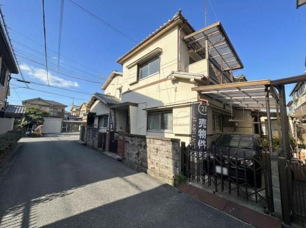 4LDK House for Sale in Harima Town, Hyogo | 13 Min Walk to Station - Image 1