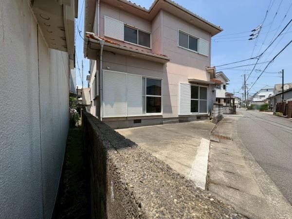 4LDK Detached House for Sale in Kimiidera, Wakayama - Thumbnail 2