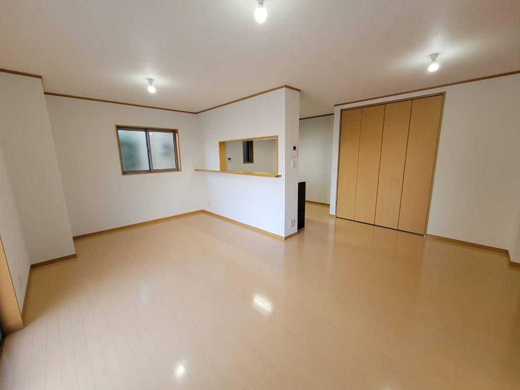 Renovated 3LDK Detached House for Sale in Yao, Osaka - Thumbnail 4