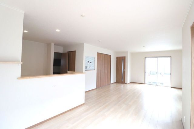 3LDK House for Sale Near Fukushidani Station in Yamatokoriyama - Thumbnail 3