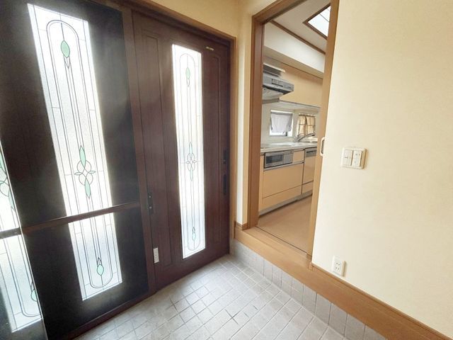 Renovated 100-Year-Old 2LDK Terrace House for Sale in Toyonaka, Osaka - Thumbnail 3
