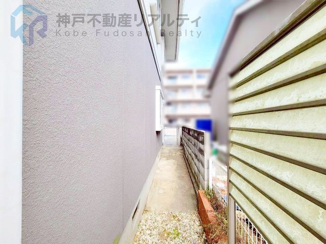 Renovated 4LDK House with Garden in Kobe Suma Ward - Thumbnail 4