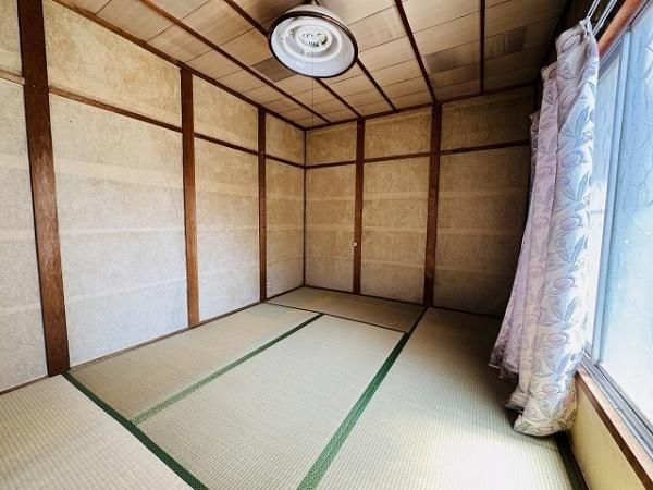 4SDK Terrace House for Sale in Ikuno-ku, Osaka - Image 1