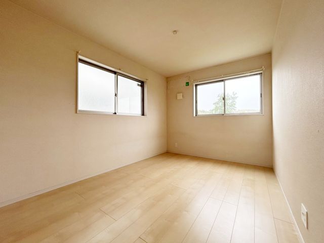 4LDK Detached House for Sale in Kyoto Nishikyo Ward - Thumbnail 4