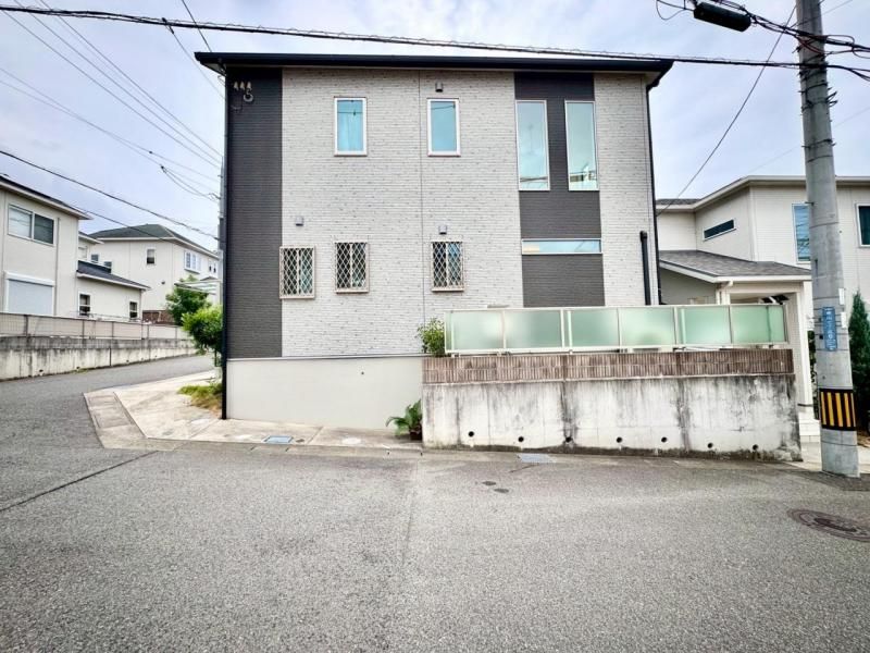 Modern 4SLDK House for Sale in Kaizuka, Osaka - Thumbnail 3
