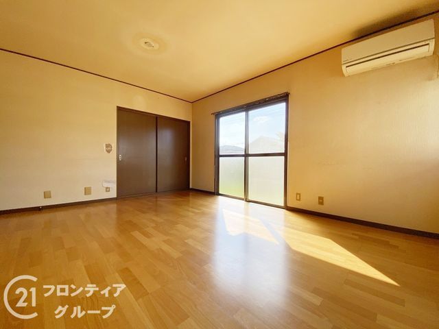 4SLDK House in Kobe Nishi Ward with Garden and 3 Parking Spaces - Thumbnail 4